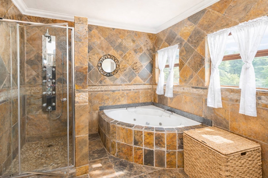 To Let 5 Bedroom Property for Rent in Melodie North West